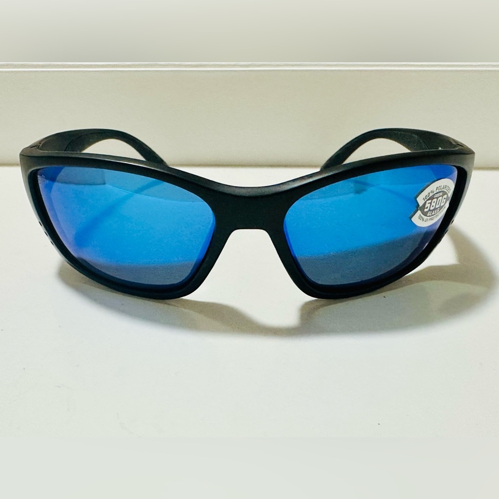 Brand New Authentic Costa Fisch Polarized Sunglasses Blackout/Blue Mirror 580G
